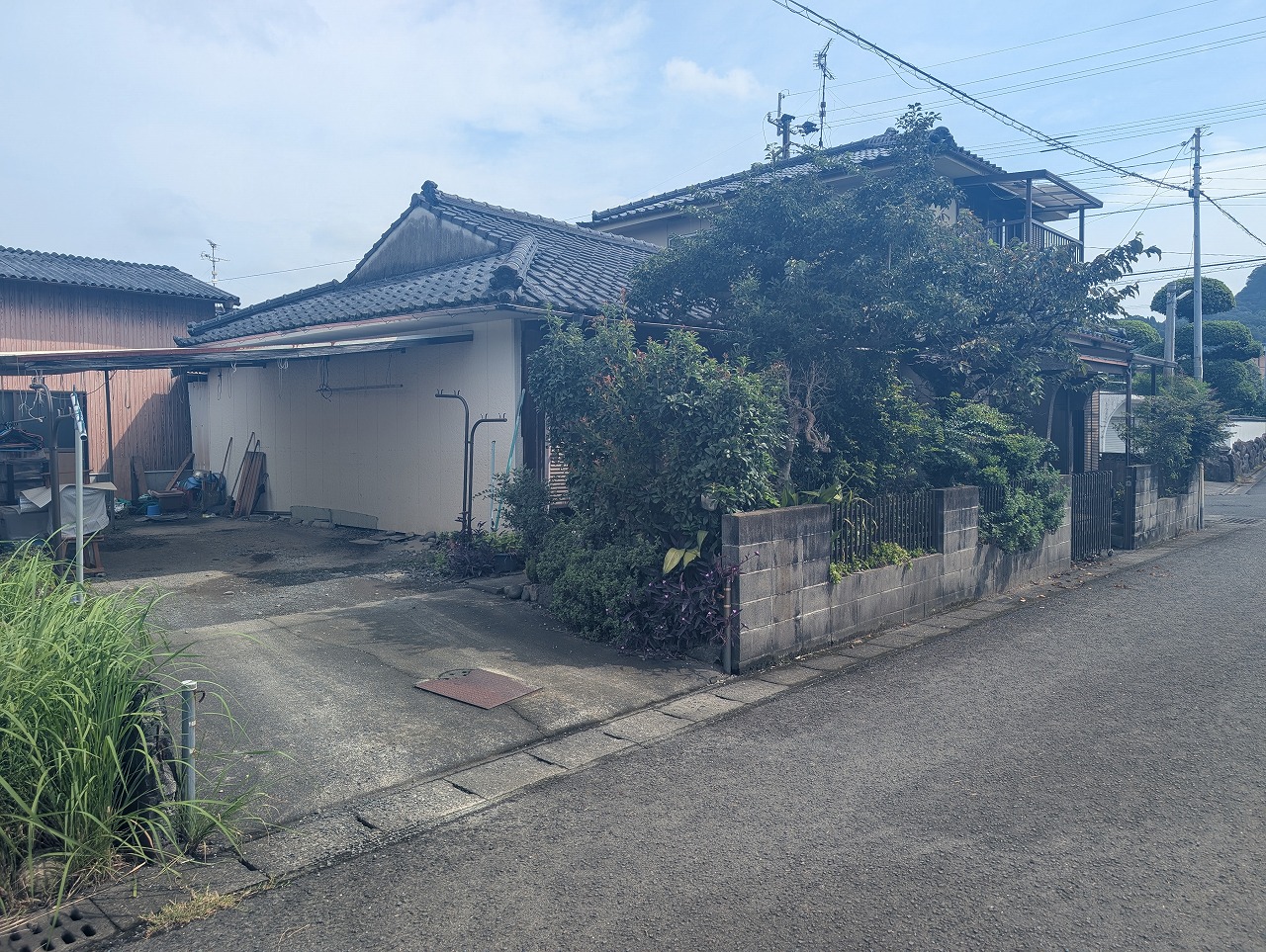 駐車場側